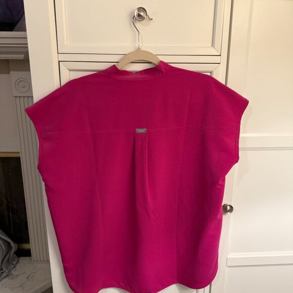 FIGS Raspberry Limited Color Zamora 2.0 Jogger MED/REG and Rafaela Scrub Top SM - Picture 3 of 5